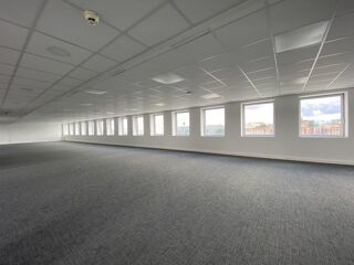   Bureaux - A LOUER - 427 m² non divisibles Ivry sur seine