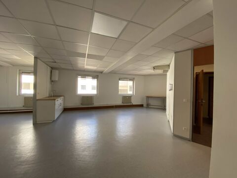   Bureaux - A LOUER - 256 m² non divisibles 