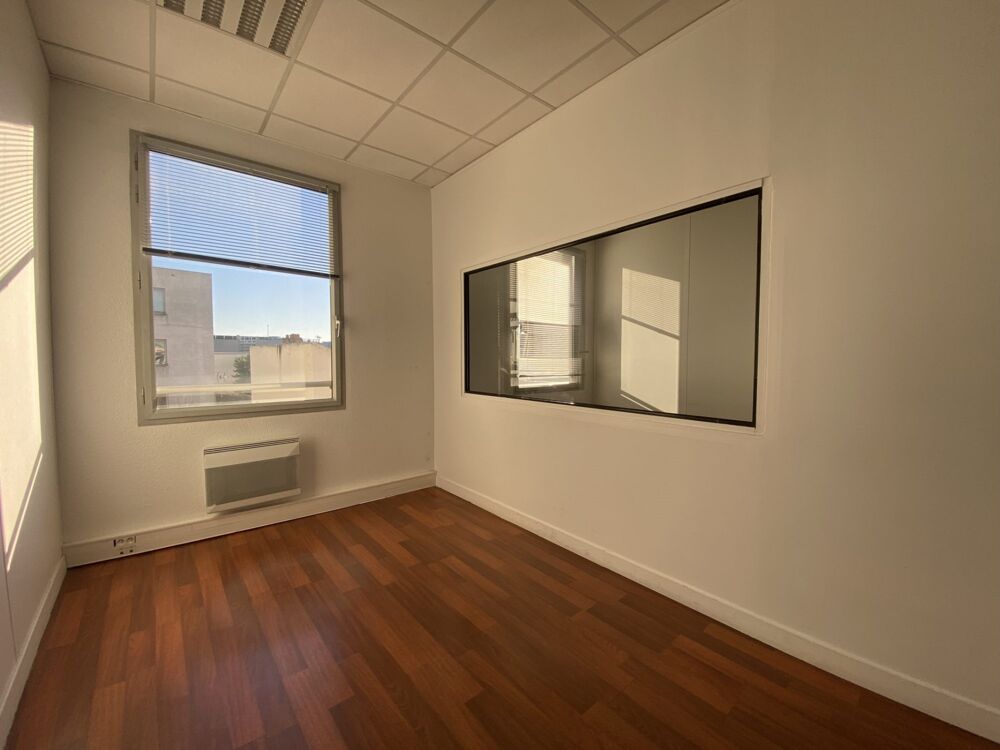   Bureaux - A LOUER - 112 m² non divisibles Saint ouen