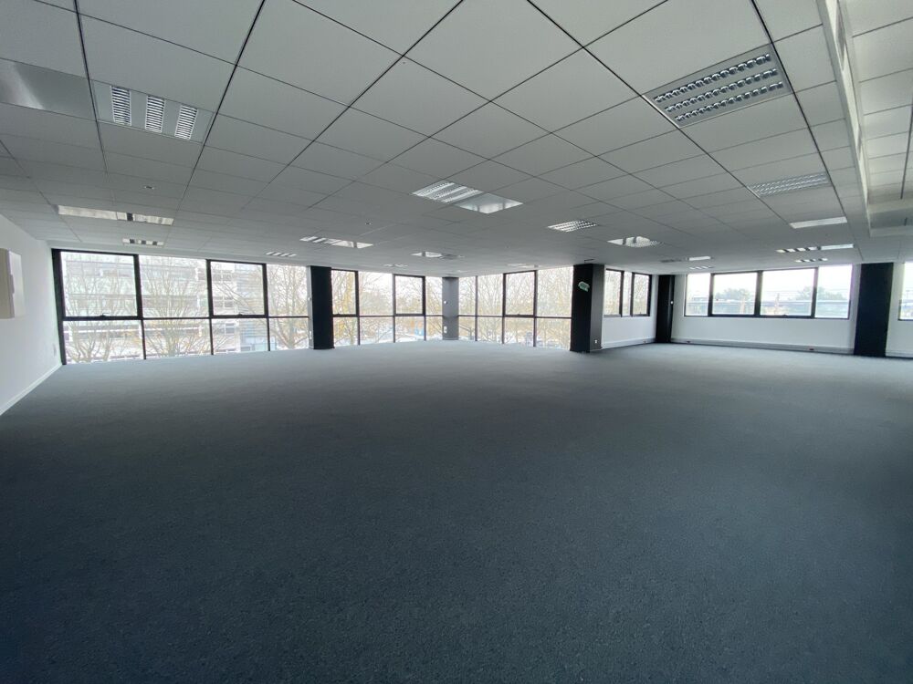   Bureaux - A VENDRE - 514 m² divisibles à partir de 222 m² 