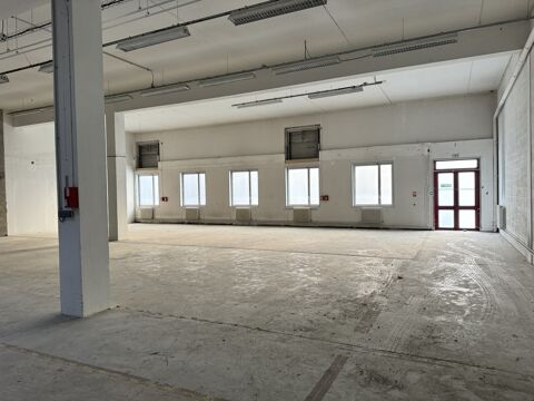   Locaux d'activité - A LOUER - 1 160 m² divisibles à partir de 550 m² 