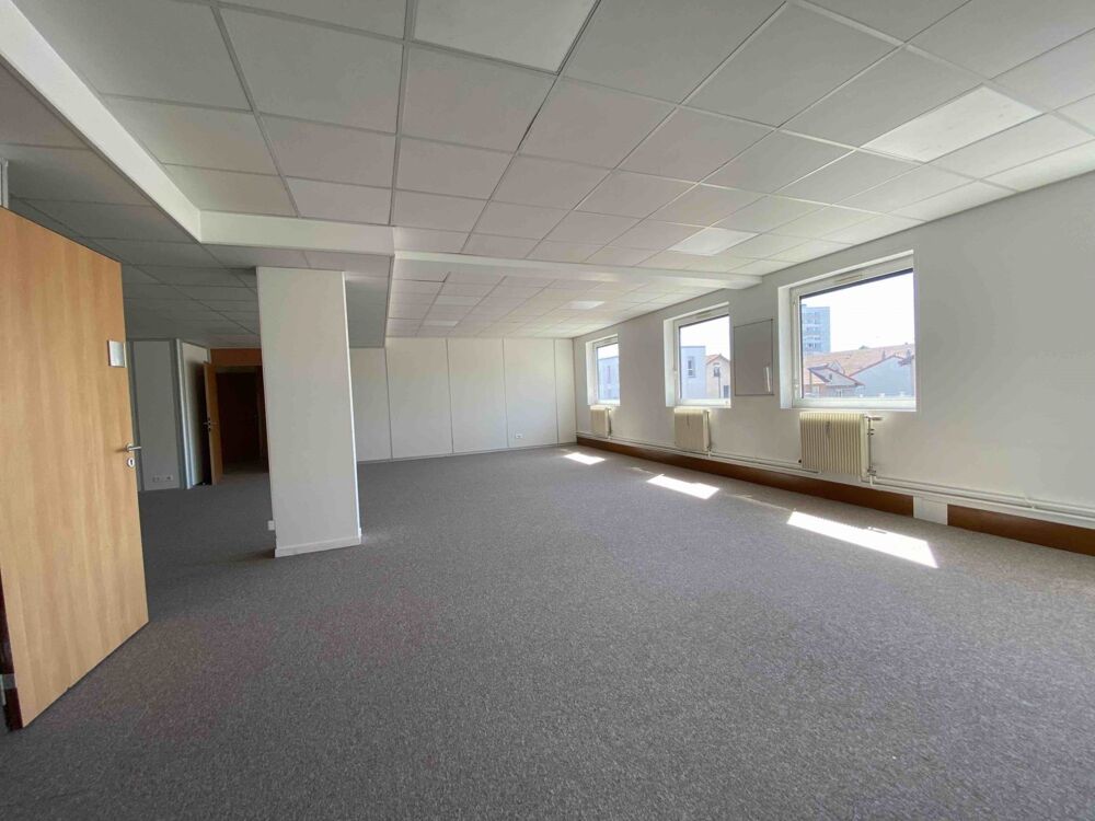   Bureaux - A LOUER - 1 969 m² divisibles à partir de 256 m² Montreuil