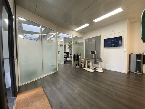   Locaux d'activité - A LOUER - 511 m² non divisibles 