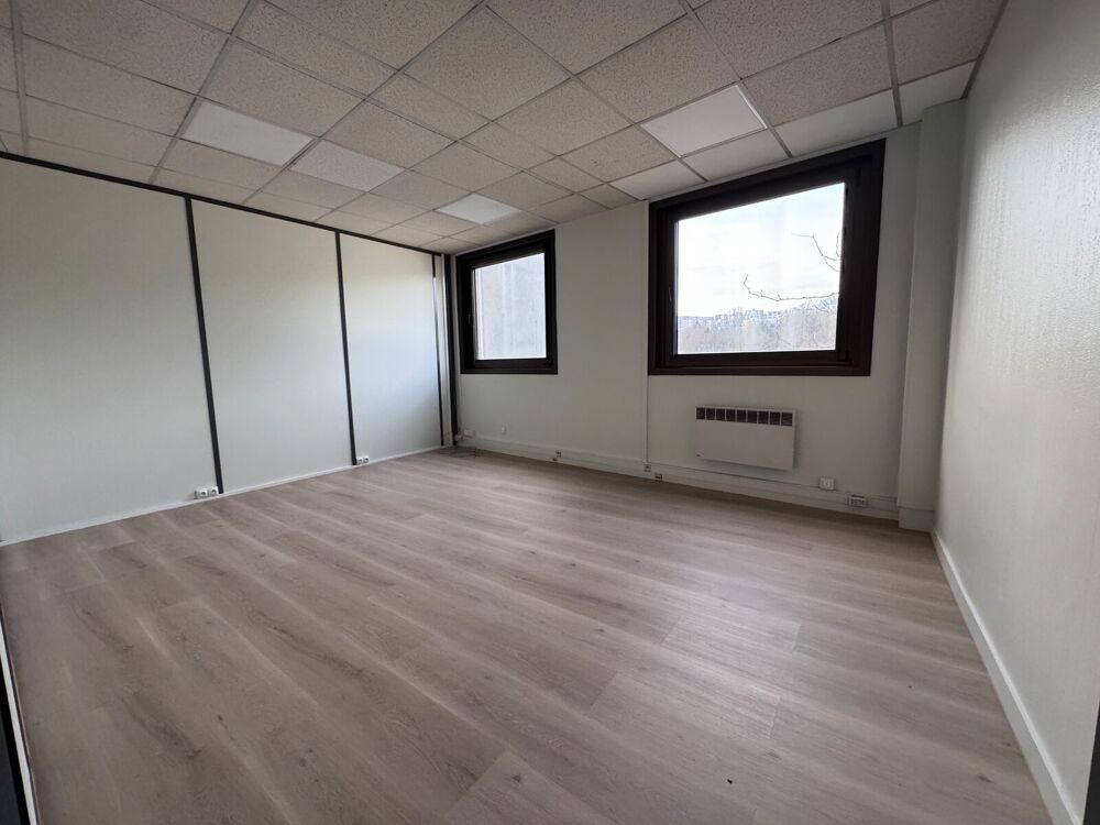   Bureaux - A LOUER - 138 m² non divisibles Rosny sous bois