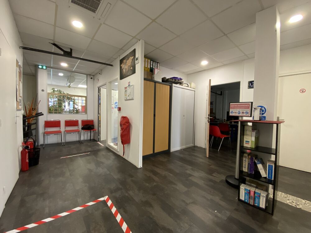   Bureaux - A LOUER - 352 m² non divisibles Montreuil