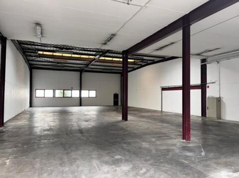   Locaux d'activité - A LOUER - 1 044 m² non divisibles 