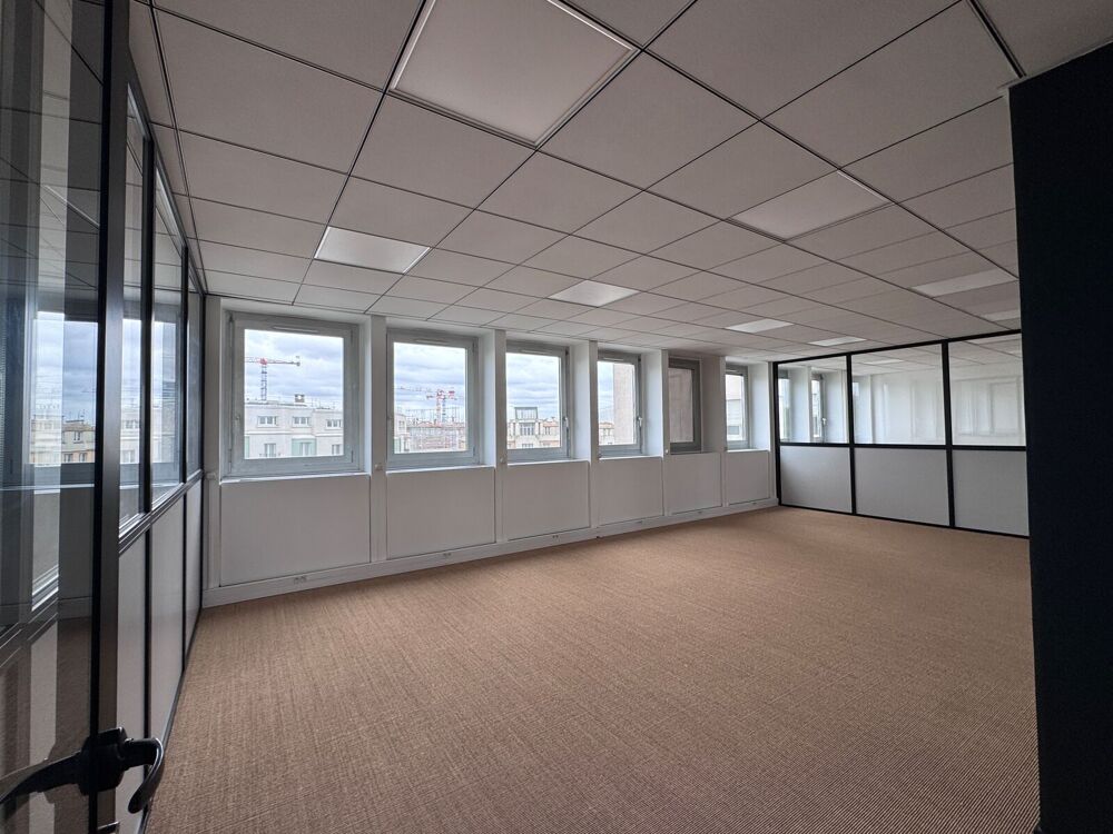   Bureaux - A LOUER - 257 m² non divisibles Paris 20