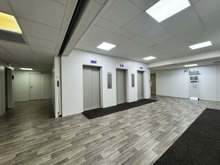   Bureaux - A LOUER - 242 m² non divisibles Rosny sous bois