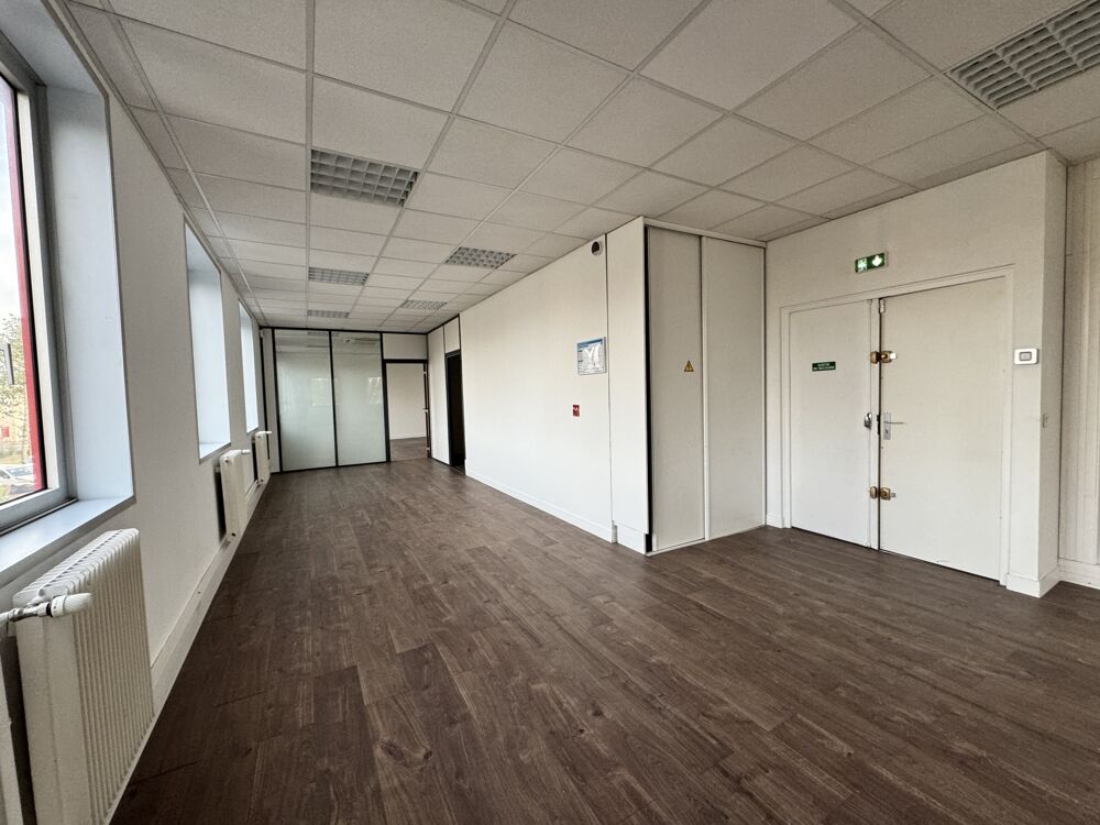   Bureaux - A LOUER - 475 m² divisibles à partir de 215 m² Villepinte