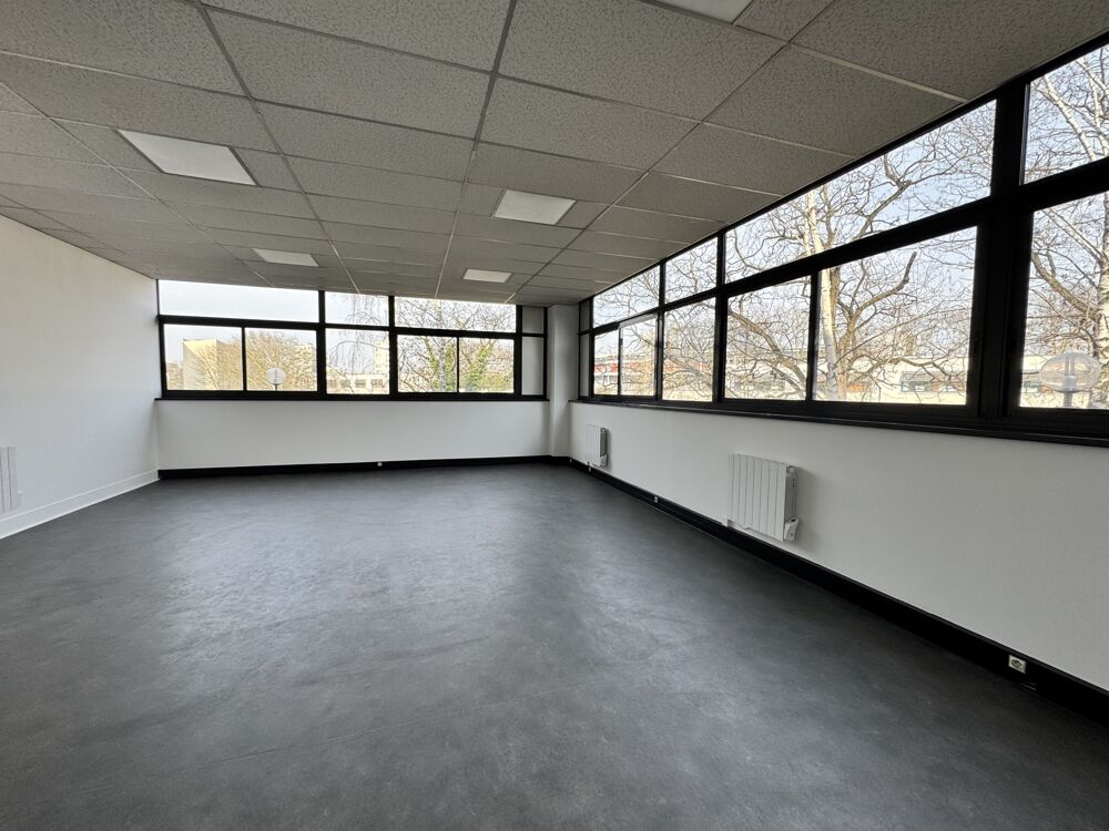   Bureaux - A LOUER - 1 044 m² divisibles à partir de 60 m² Saint denis