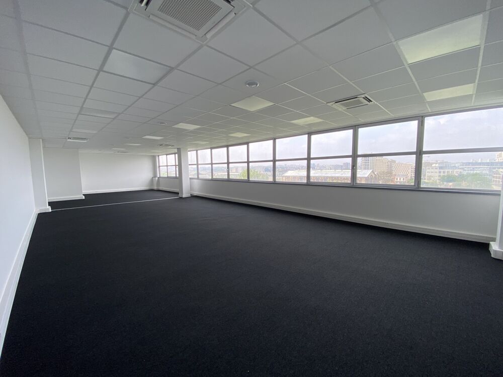   Bureaux - A LOUER - 560 m² divisibles à partir de 133 m² Alfortville