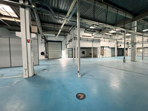   Locaux d'activité - A LOUER - 1 799 m² divisibles à partir de 779 m² 