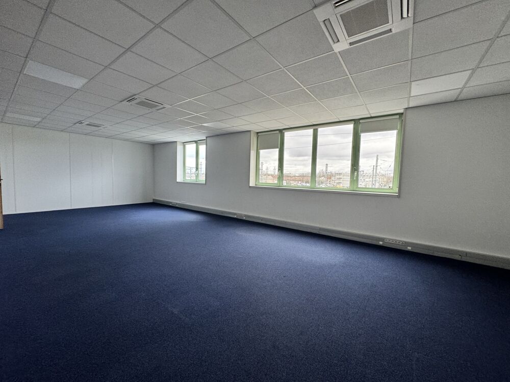   Bureaux - A LOUER - 297 m² non divisibles 