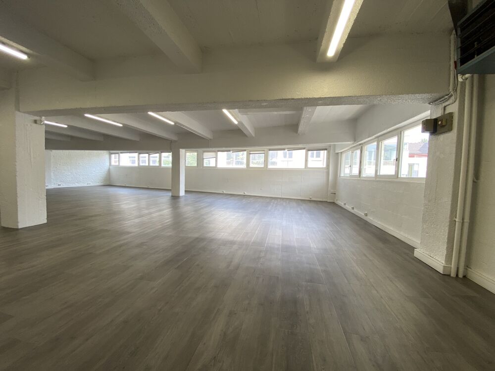  Bureaux - A LOUER - 207 m² non divisibles Montreuil