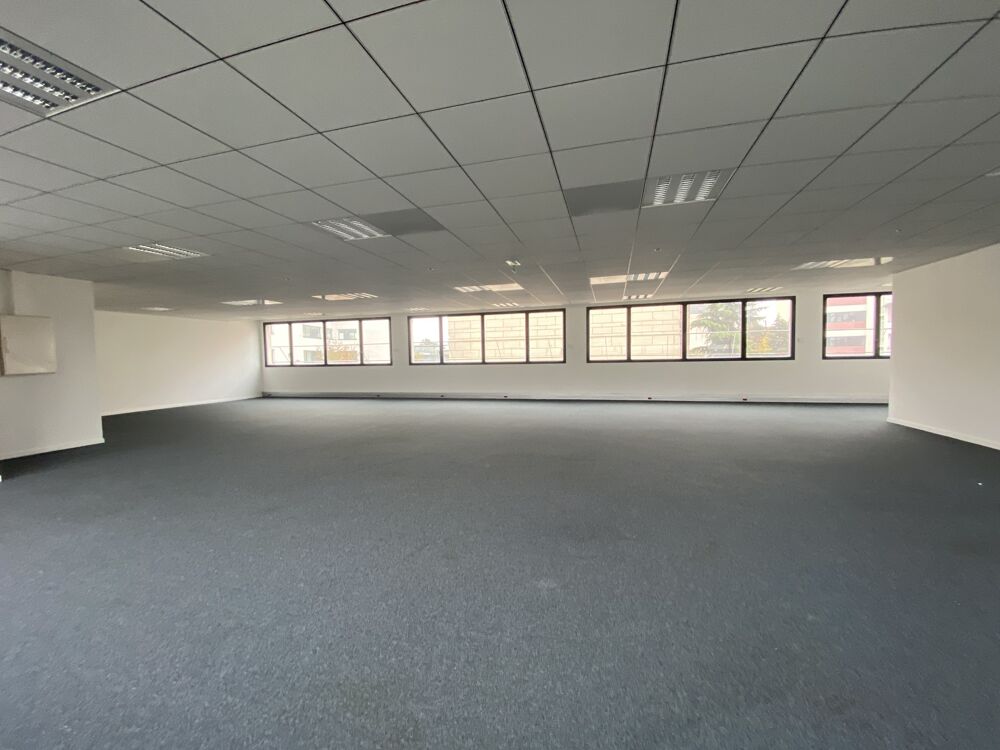   Bureaux - A VENDRE - 514 m² divisibles à partir de 222 m² Chelles