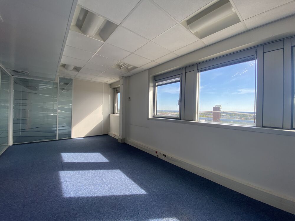   Bureaux - A LOUER - 287 m² non divisibles Noisy le grand