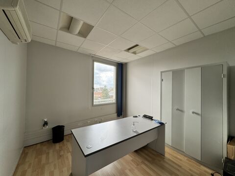   Bureaux - A LOUER - 649 m² divisibles à partir de 112 m² 
