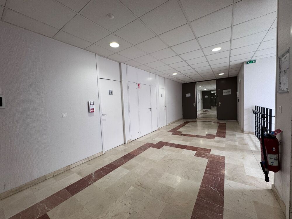   Bureaux - A VENDRE - 255 m² non divisibles Rosny sous bois