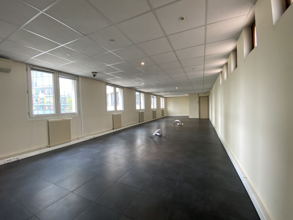   Bureaux - A LOUER - 716 m² divisibles à partir de 72 m² Montreuil