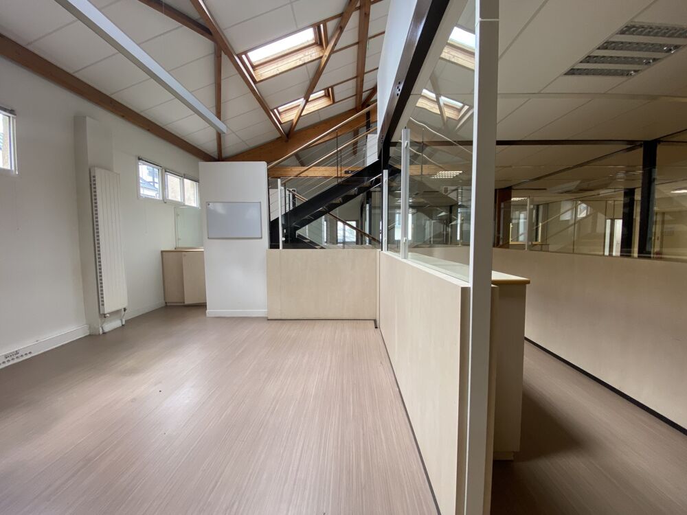   Bureaux - A LOUER - 716 m² divisibles à partir de 72 m² Montreuil