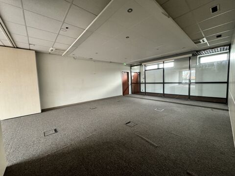 Bureaux - A LOUER - 515 m&sup2; non divisibles 6867 93110 Rosny sous bois