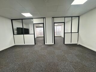   Bureaux - A LOUER - 156 m² non divisibles Rosny sous bois