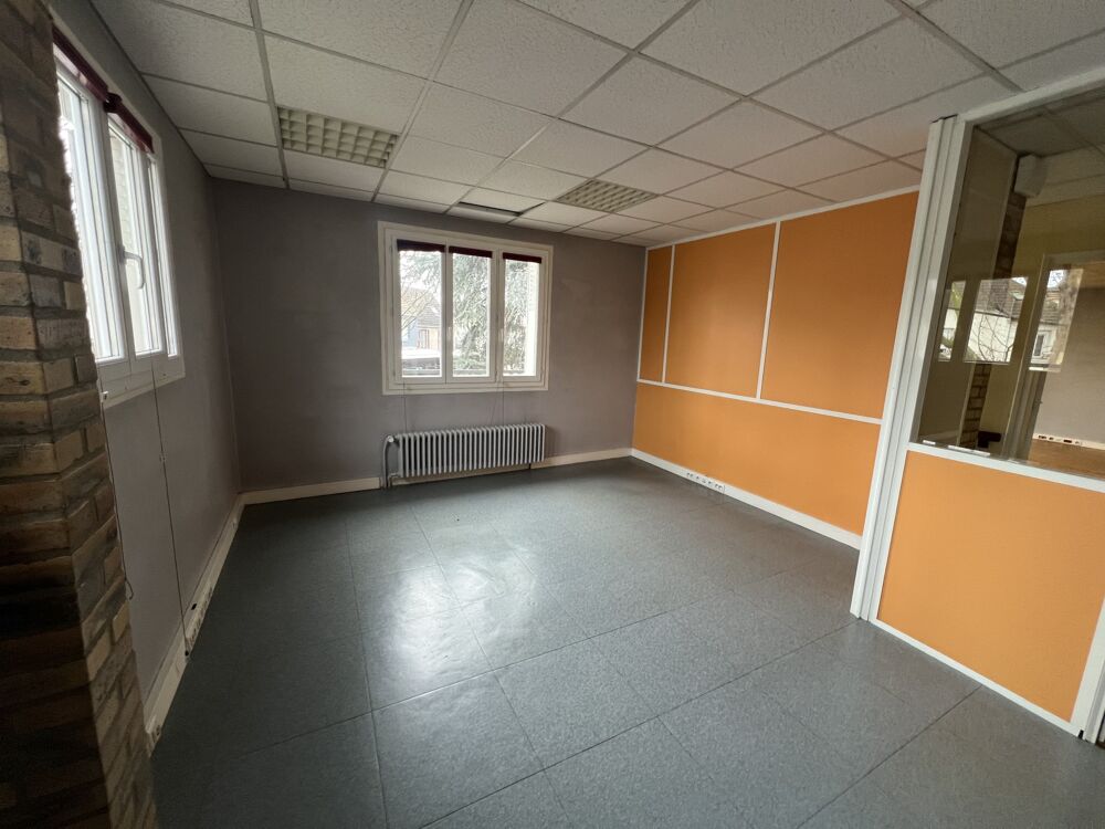   Bureaux - A LOUER - 262 m² non divisibles Le bourget