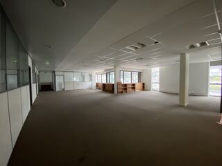   Bureaux - A LOUER - 1 907 m² divisibles à partir de 346 m² Ivry sur seine