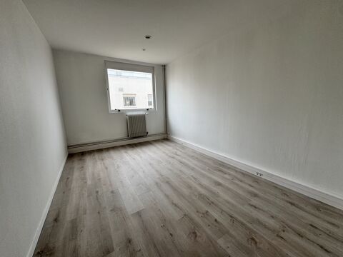  Bureaux - A LOUER - 105 m² non divisibles 