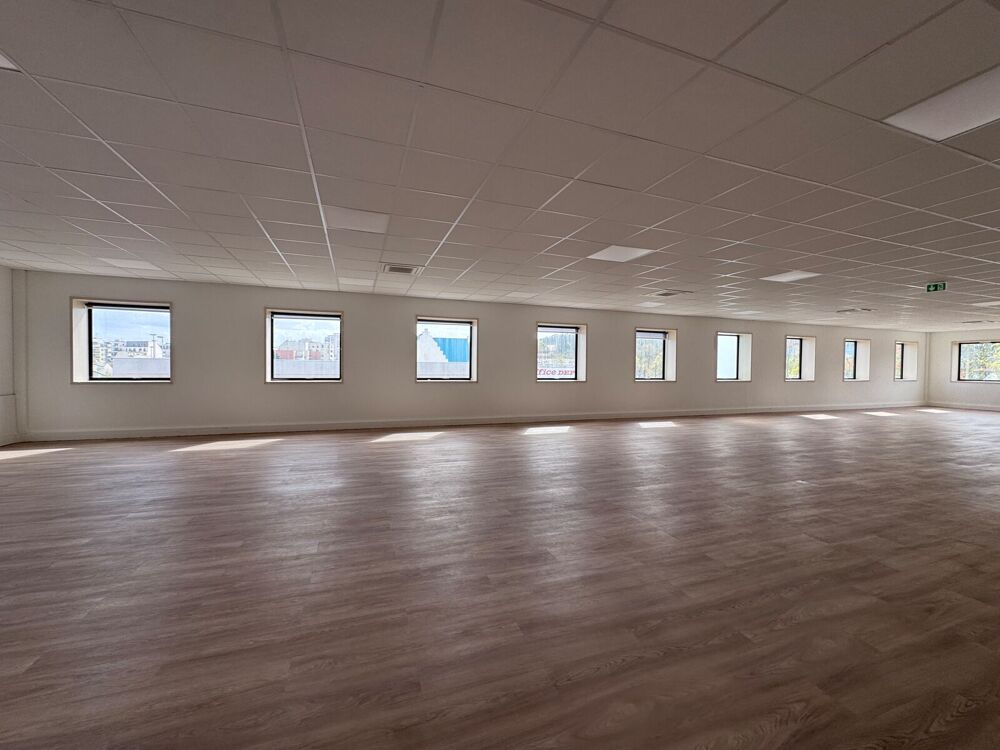   Bureaux - A VENDRE - 255 m² non divisibles 