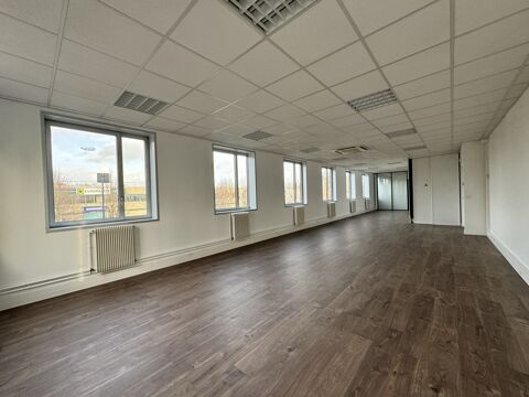 Bureaux - A LOUER - 475 m&sup2; divisibles &agrave; partir de 215 m&sup2; 3958 93420 Villepinte