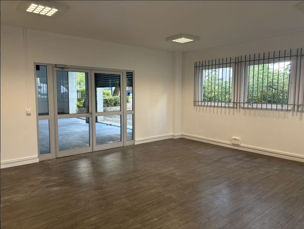   Bureaux - A LOUER - 535 m² divisibles à partir de 95 m² Aulnay sous bois