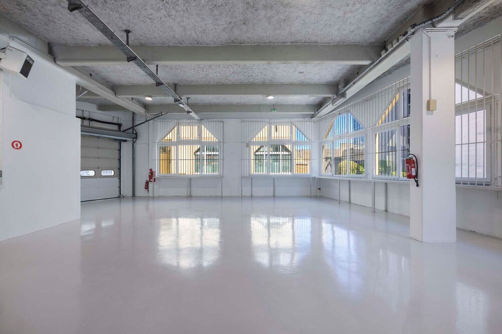   Locaux d'activité - A LOUER - 519 m² non divisibles Aubervilliers