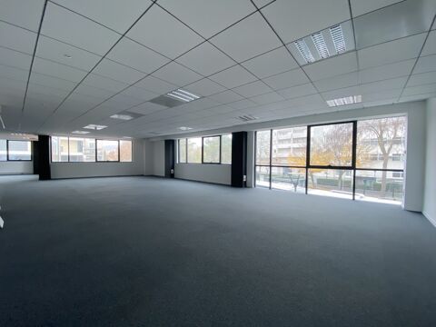 Bureaux - A VENDRE - 222 m&sup2; non divisibles 2500 77500 Chelles