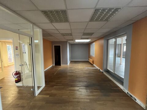   Bureaux - A LOUER - 262 m² non divisibles 