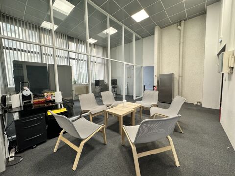   Bureaux - A LOUER - 120 m² non divisibles 