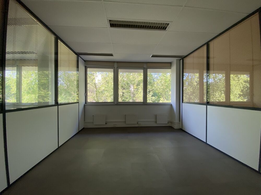   Bureaux - A LOUER - 268 m² non divisibles Fontenay sous bois