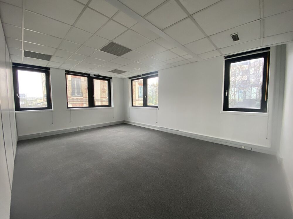   Bureaux - A LOUER - 303 m² non divisibles Charenton le pont