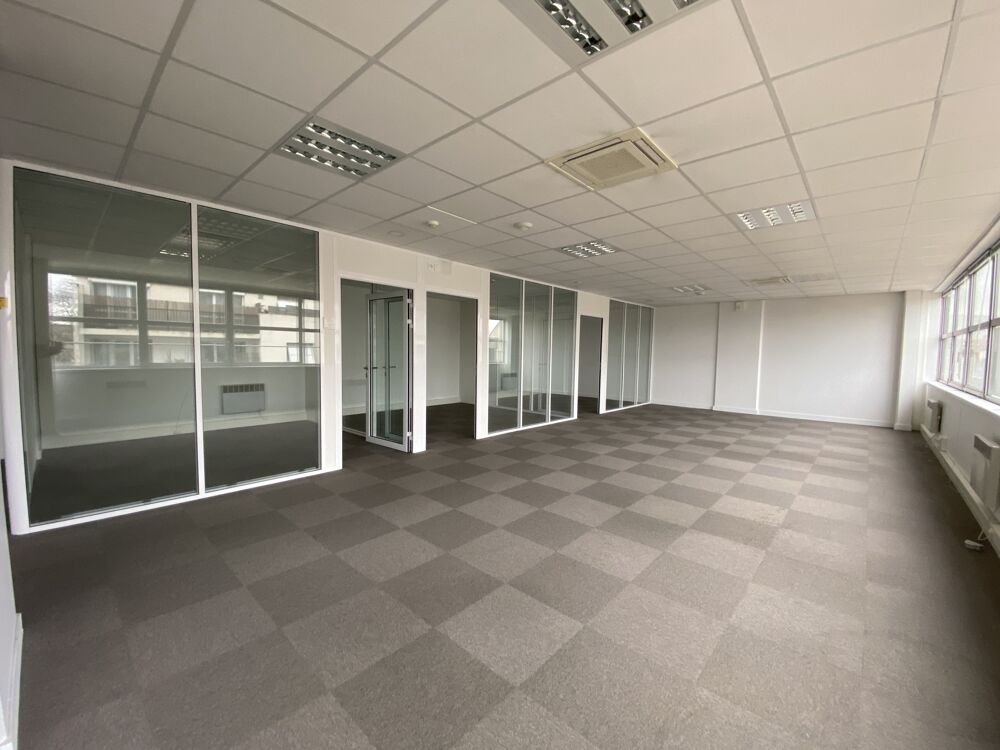   Bureaux - A LOUER - 560 m² divisibles à partir de 133 m² Alfortville