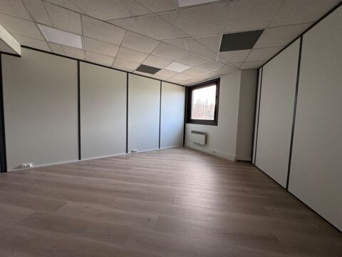   Bureaux - A LOUER - 138 m² non divisibles 