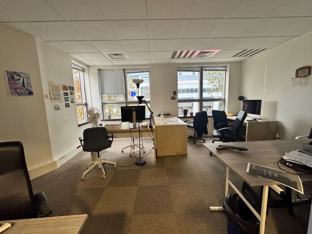   Bureaux - A VENDRE - 331 m² non divisibles Montreuil