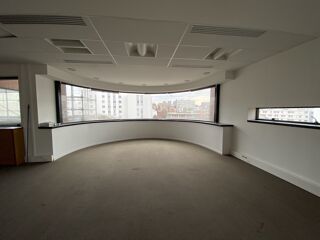   Bureaux - A LOUER - 388 m² non divisibles Ivry sur seine