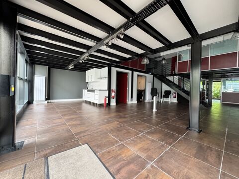 Bureaux - A LOUER - 251 m&sup2; non divisibles 4000 94200 Ivry sur seine