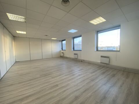 Bureaux - A LOUER - 287 m&sup2; divisibles &agrave; partir de 32 m&sup2; 4066 94200 Ivry sur seine