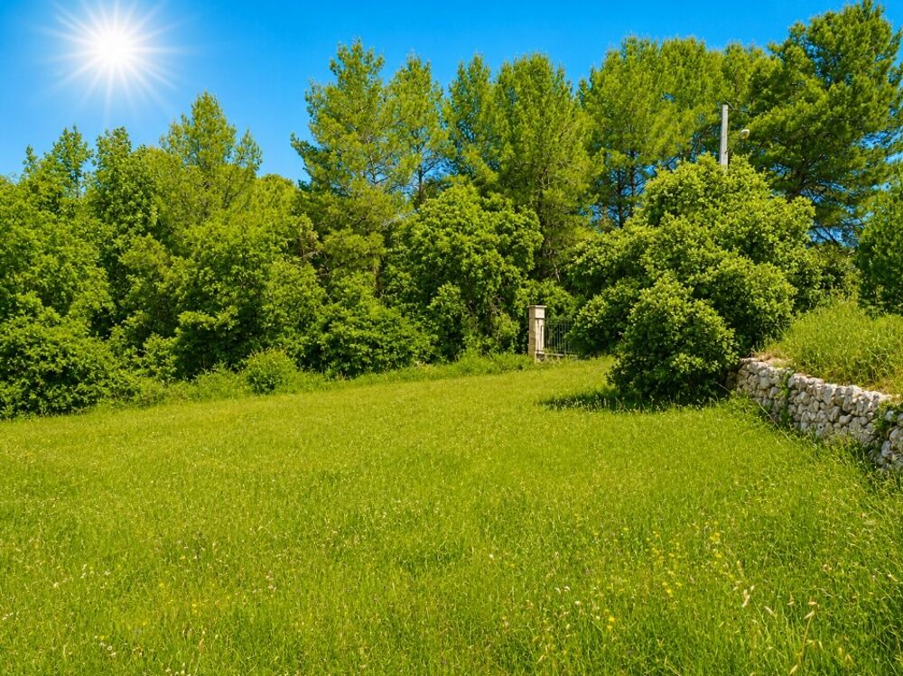 vente Terrain - 300 m² Lorgues (83510)
