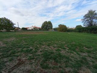  Terrain à vendre 700 m²