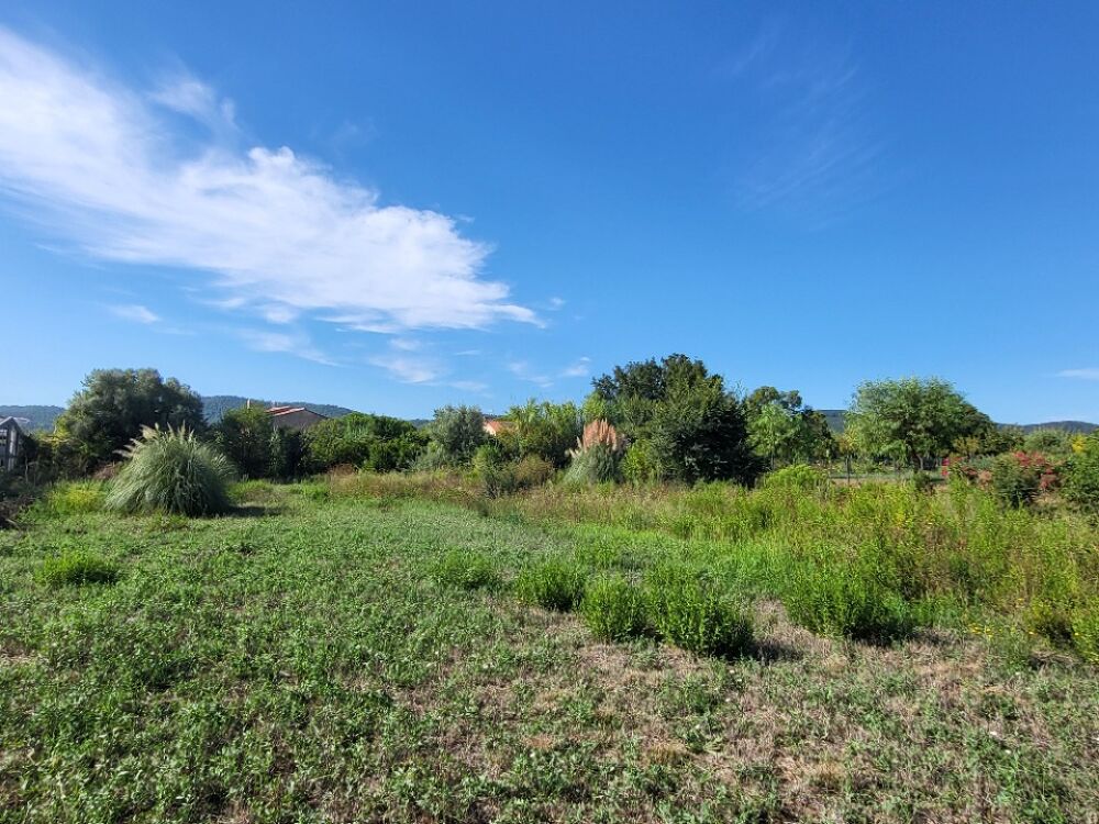 vente Terrain - 665 m² Hyères (83400)