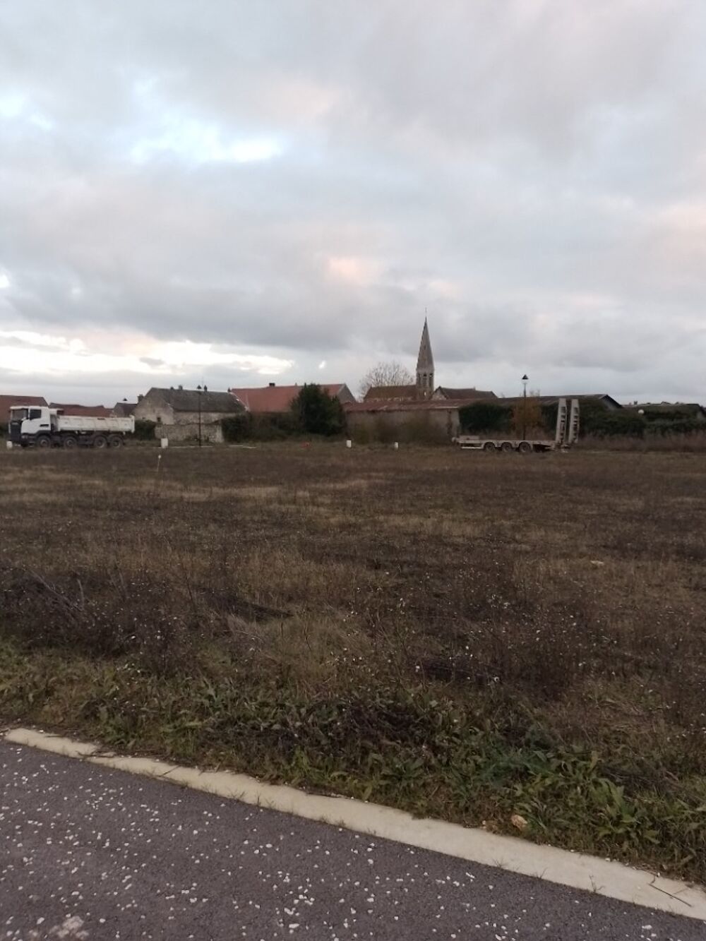 vente Maison - 7 pi�ce(s) - 110 m� Clermont (60600)