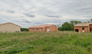  Terrain 527 m� Montaut