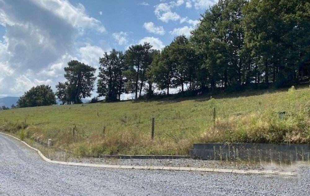 Conçu pour vous, ce pavillon saura s'adapter au dénivelé....